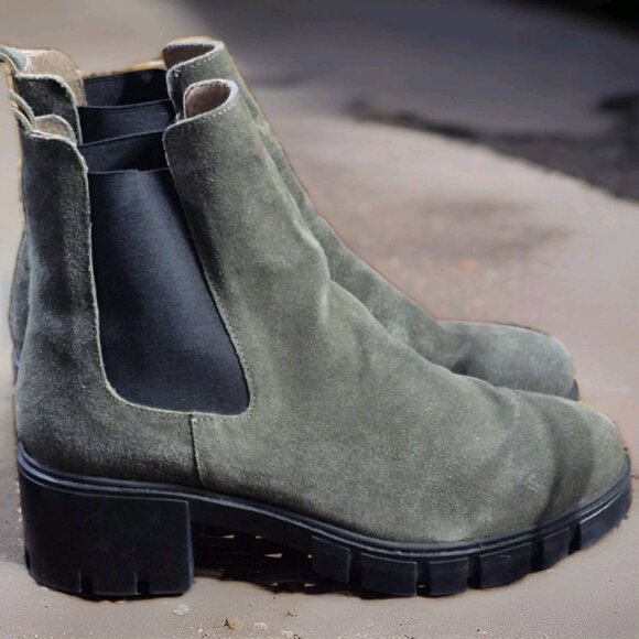 Urban Outfitters Ankle Boots Chunky Pull On Heel Round Toe Women's Size 9 - Picture 3 of 7